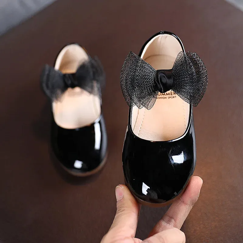 Kids Black Performance Shoes Solid Color Versatile 2024 New Girls Princess Shoes with Mesh Bow Children Leather Shoes Glossy